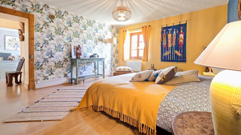 Maison - 245 m² - 7 pièces