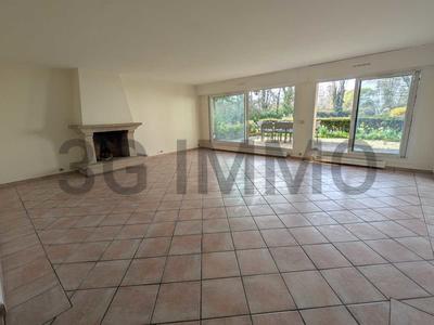 Appartement - 95 m² - 4 pièces