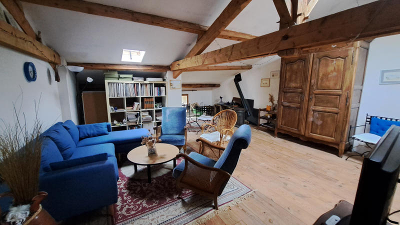 Maison - 217 m² - 7 pièces