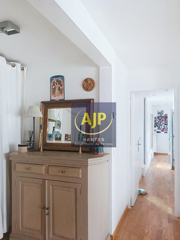 Appartement - 103 m² - 5 pièces