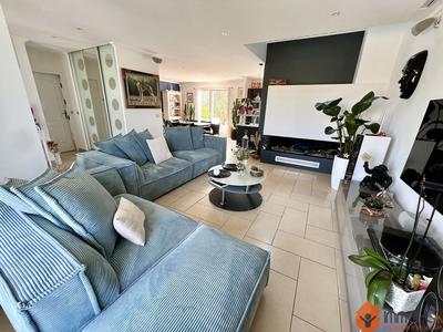 Maison - 165 m² - 6 pièces