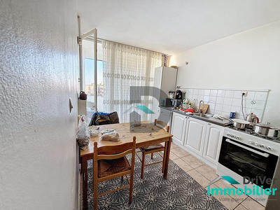 Appartement - 85 m² - 4 pièces