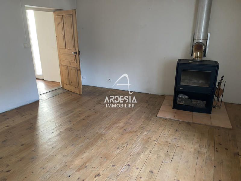 Maison - 180 m² - 9 pièces