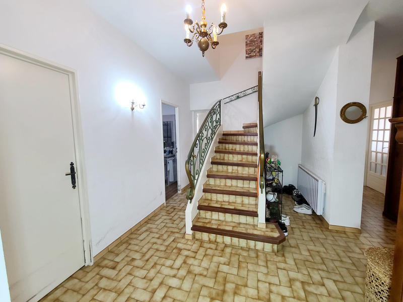 Maison - 194 m² - 6 pièces