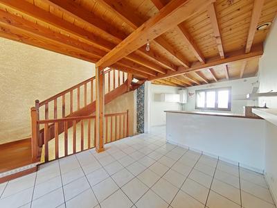 Appartement - 85 m² - 3 pièces