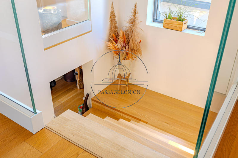 Maison - 190 m² - 4 pièces