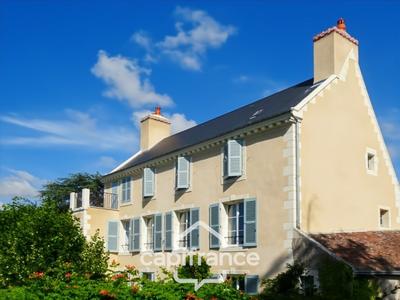 Maison de maîtres - 304 m² - 12 pièces