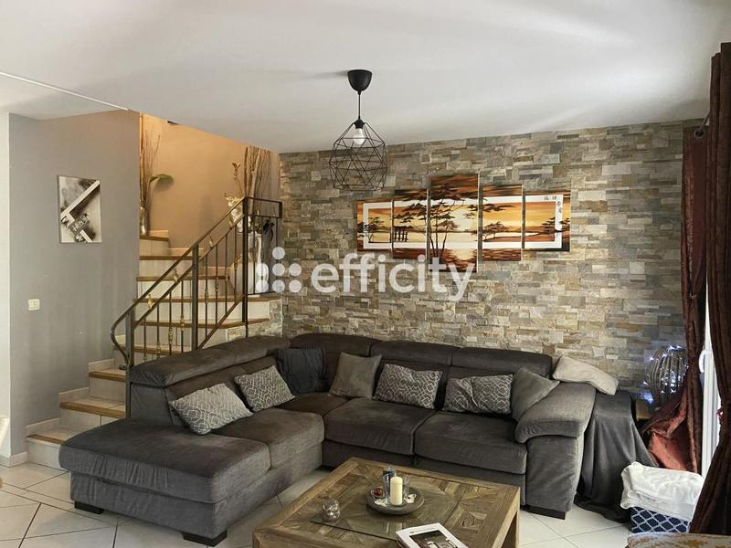 Maison - 80 m² - 4 pièces