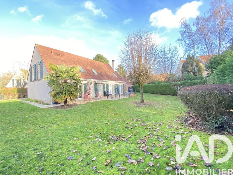 Maison - 180 m² - 8 pièces