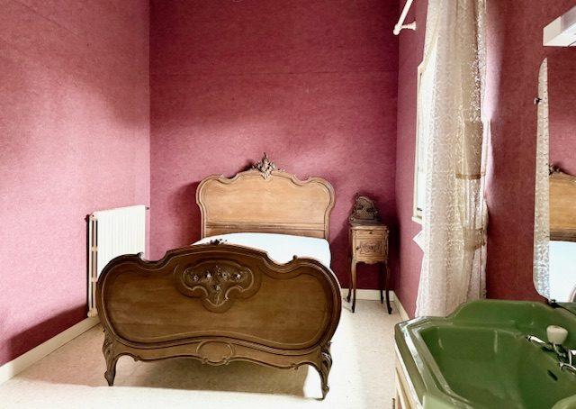 Maison ancienne - 220 m² - 12 pièces