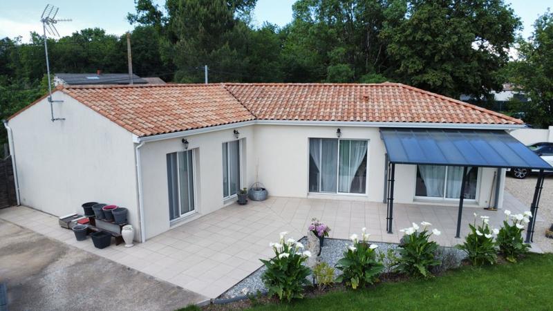 Maison - 105 m² - 4 pièces