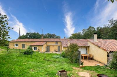 Maison - 265 m² - 23 pièces