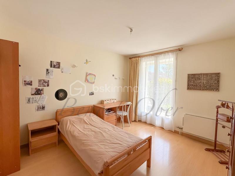 Maison - 227 m² - 9 pièces