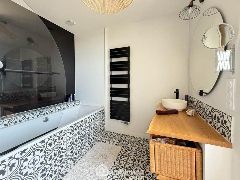 Maison de village - 205 m² - 11 pièces