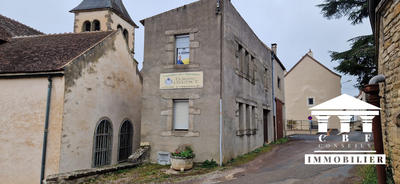 Maison ancienne - 144 m² - 3 pièces