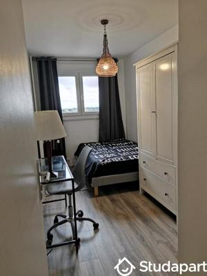 Chambre - 12 m² - 1 pièce