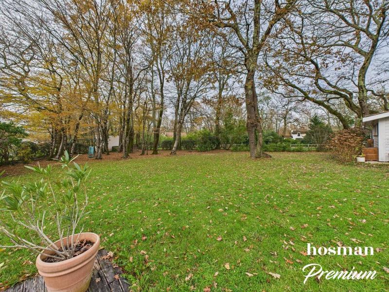 Maison - 180 m² - 6 pièces