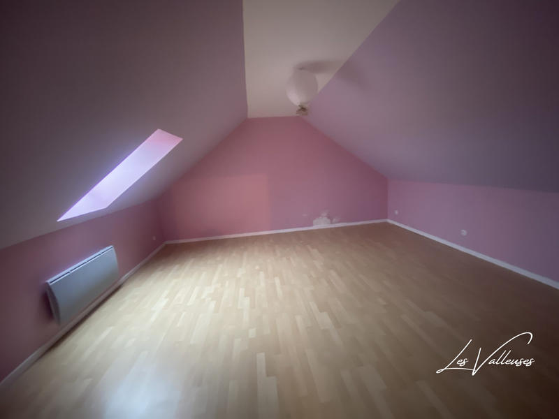 Maison traditionnelle - 188 m² - 7 pièces