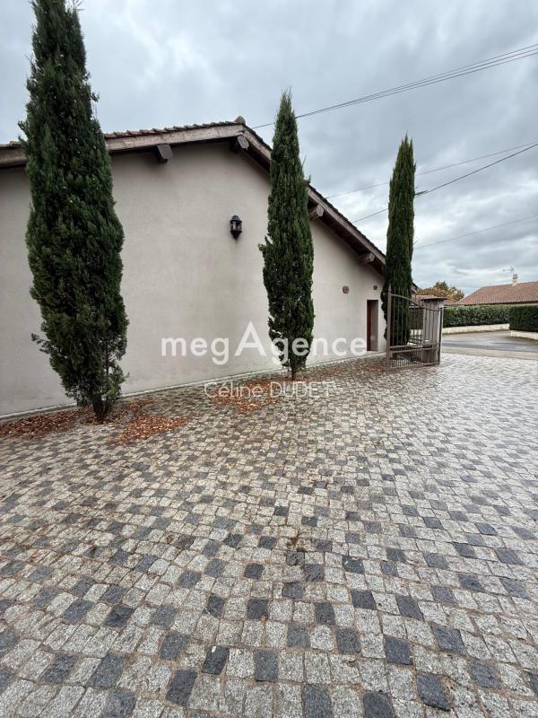 Corps de ferme - 230 m² - 6 pièces