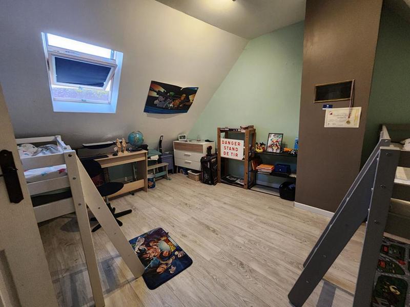 Maison - 298 m² - 9 pièces