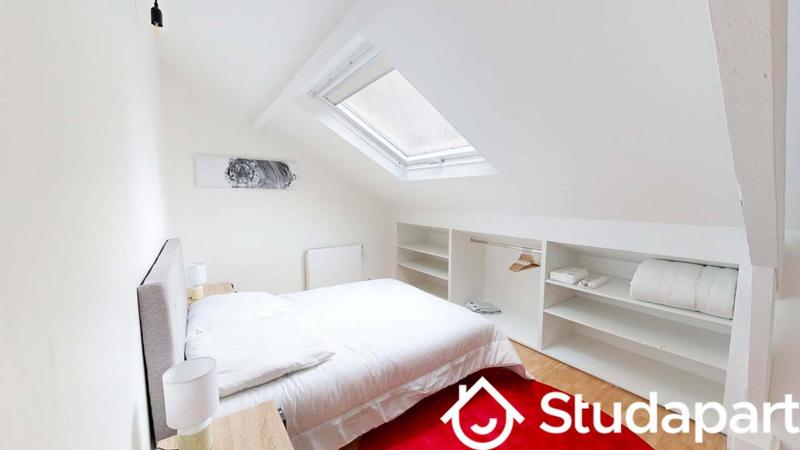 Chambre - 11 m² - 1 pièce