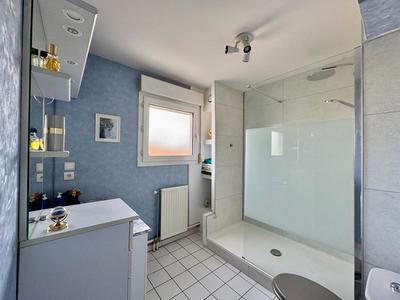 Duplex - 136 m² - 6 pièces