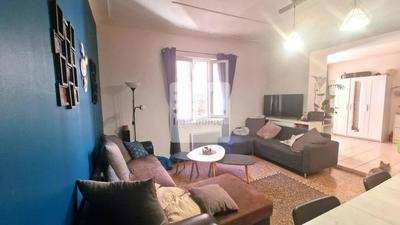 Appartement - 96 m² - 5 pièces