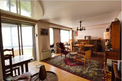 Appartement - 96 m² - 5 pièces