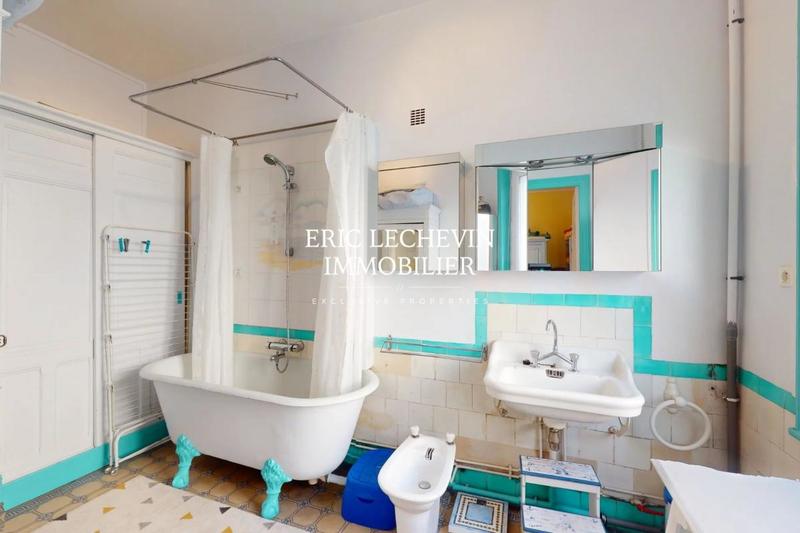 Villa - 145 m² - 7 pièces