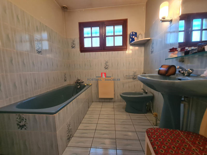 Maison - 93 m² - 4 pièces