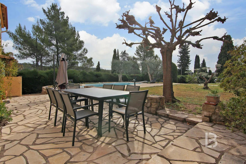 Mas - 161 m² - 7 pièces