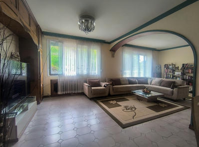 Maison - 220 m² - 11 pièces