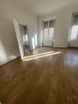 Appartement - 126 m² - 5 pièces