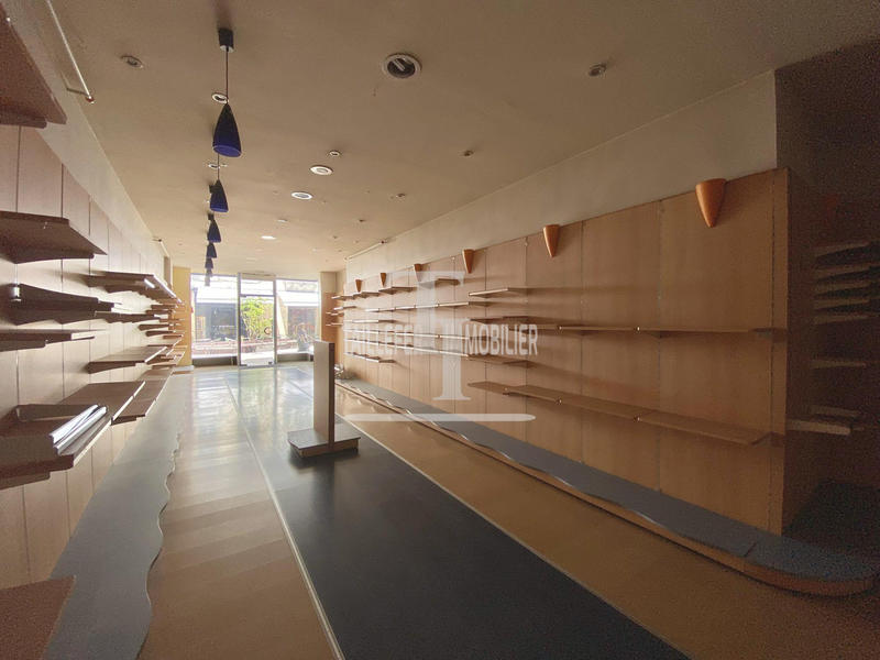 Local commercial - 103 m²