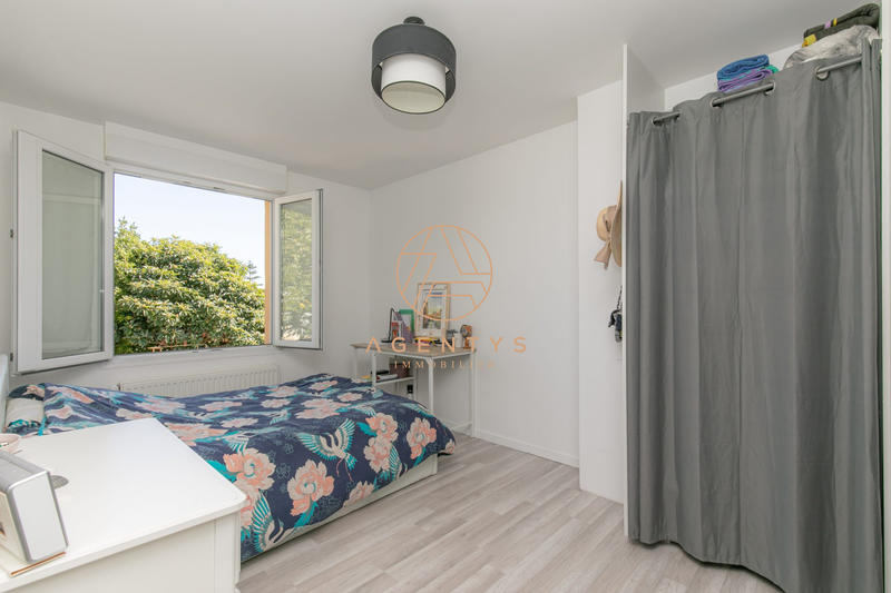 Maison - 97 m² - 5 pièces