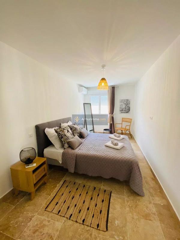 Immeuble - 120 m² - 3 pièces