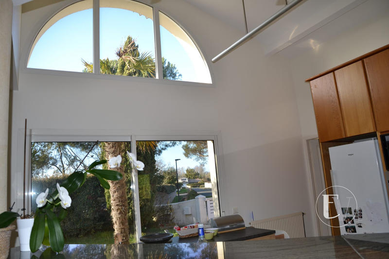 Villa - 170 m² - 6 pièces