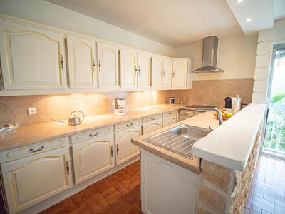 Maison - 180 m² - 10 pièces