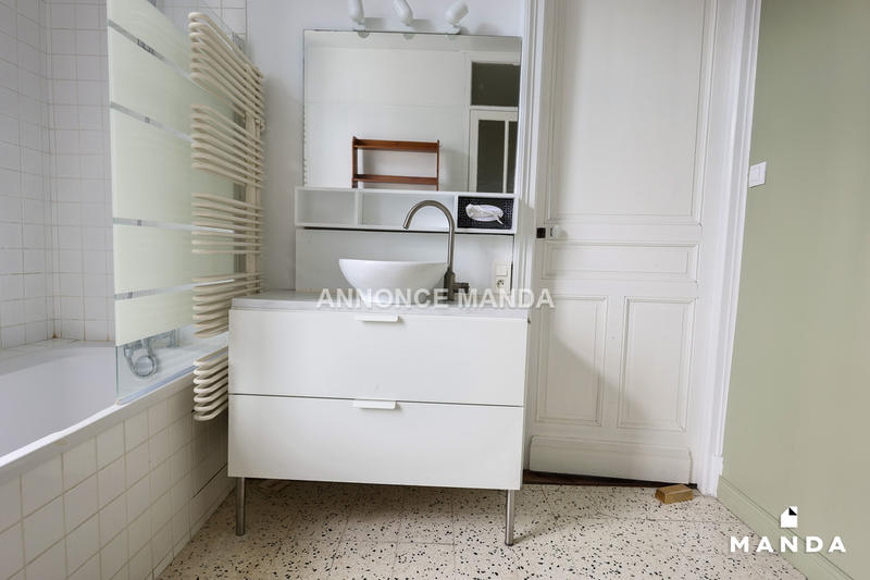 Appartement - 75 m² - 2 pièces