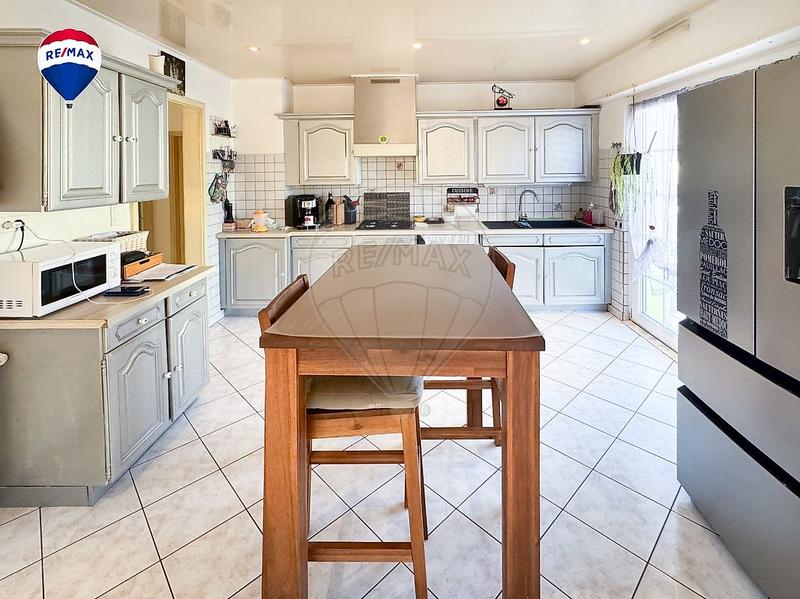 Maison - 144 m² - 5 pièces