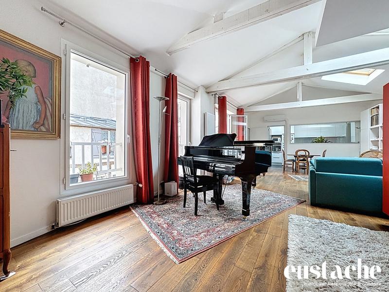 Loft - 74 m² - 3 pièces