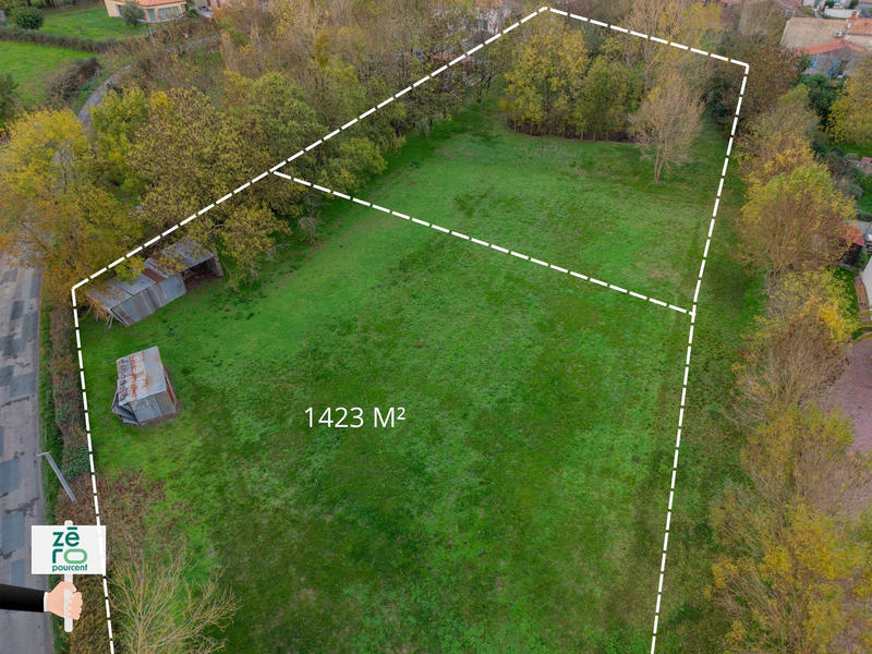 Terrain - 1 423 m²