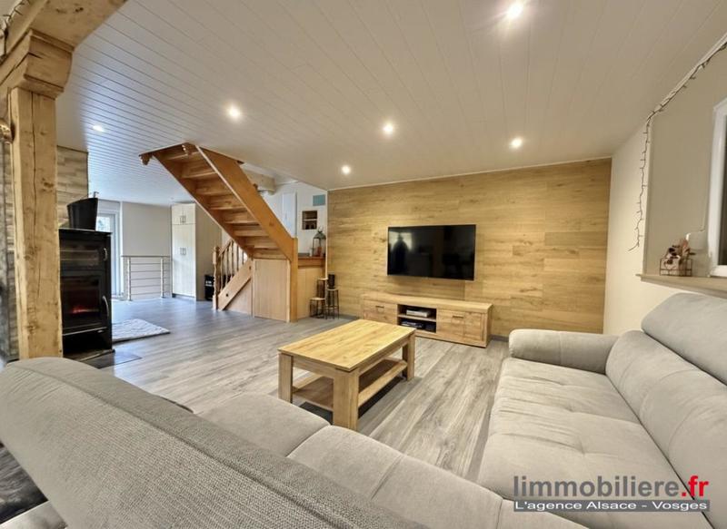 Maison - 920 m² - 16 pièces