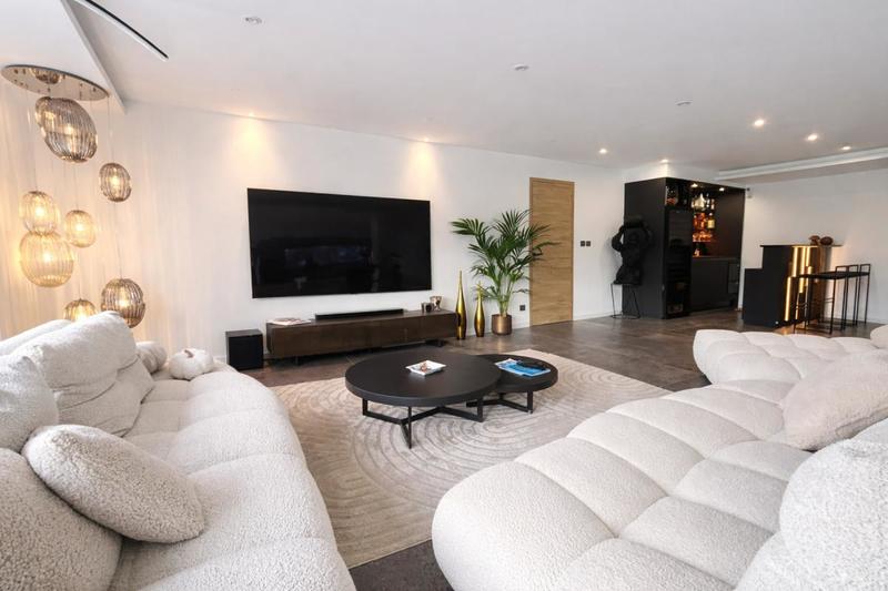 Mas - 220 m² - 5 pièces