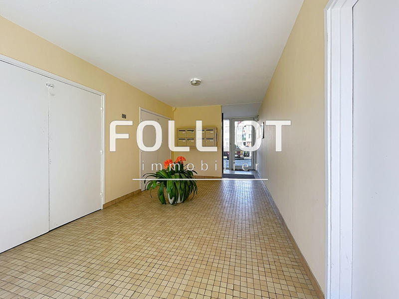 Appartement - 99 m² - 6 pièces