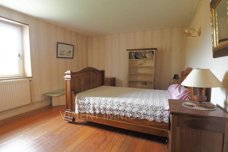 Maison - 215 m² - 7 pièces