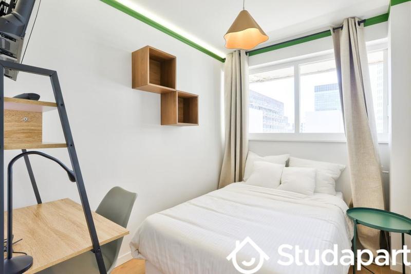 Chambre - 10 m² - 1 pièce