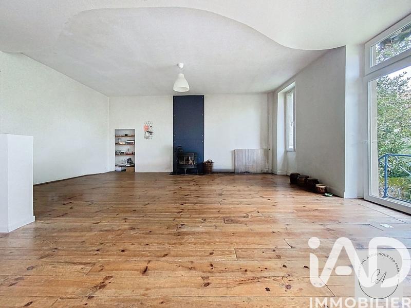 Maison - 293 m² - 11 pièces