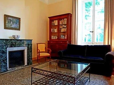 Propriété - 800 m² - 14 pièces