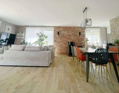 Maison - 174 m² - 7 pièces